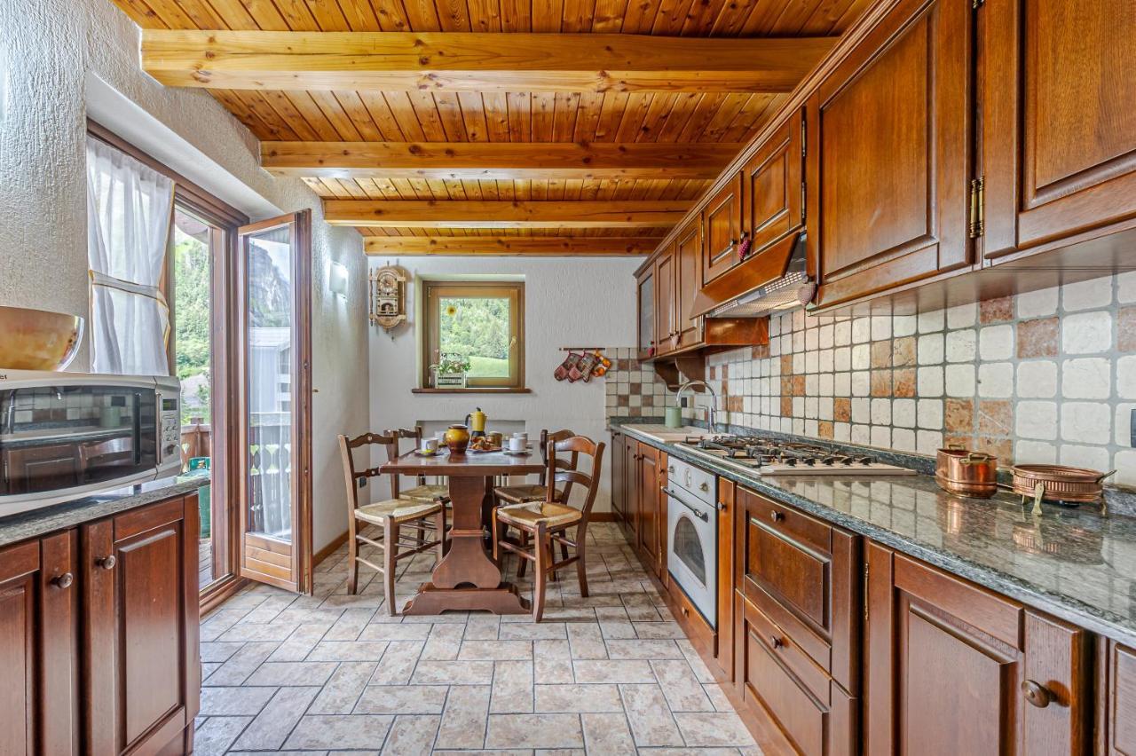 דירות קורמאיור Casa Beatrice - Wifi, Parcheggio E Vista Montagna - Cour 0231 מראה חיצוני תמונה